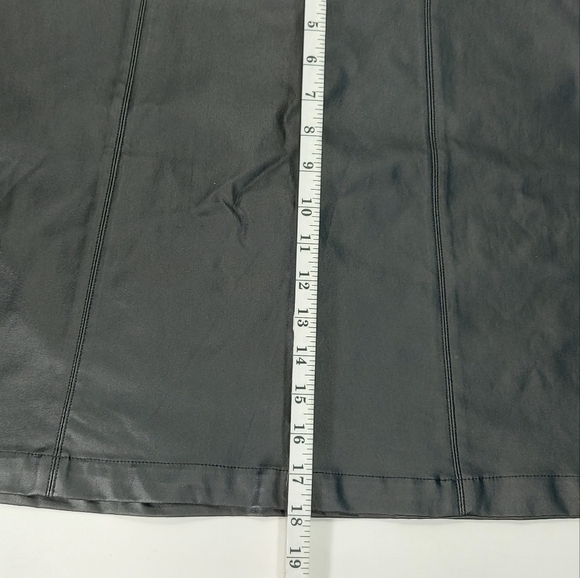 Maurices Black Pleather A-line Mini Skirt, Size 10 - Picture 9 of 9